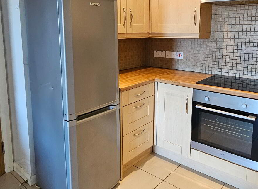 Unit 5, 1b Ravenscroft Avenue, Belfast, BT5 5BA