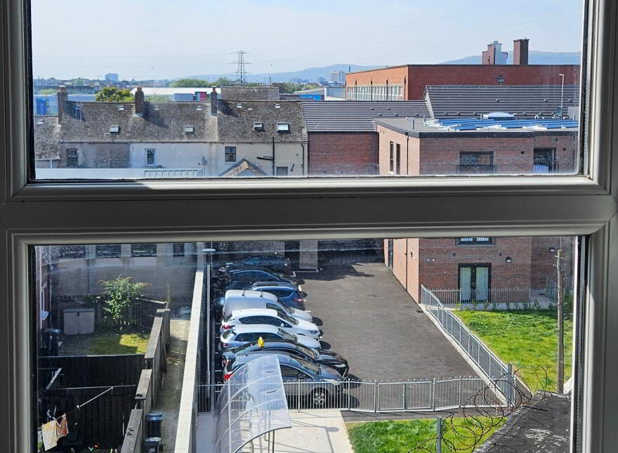 Unit 5, 1b Ravenscroft Avenue, Belfast, BT5 5BA