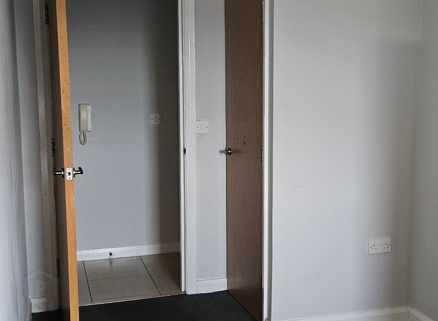 Unit 5, 1b Ravenscroft Avenue, Belfast, BT5 5BA