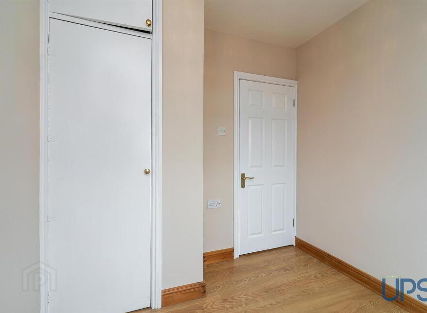 6 Hillhead Avenue, Stewartstown Road, Belfast, BT11 9GD