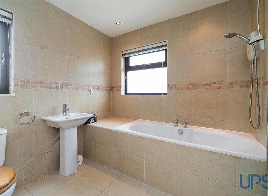 6 Hillhead Avenue, Stewartstown Road, Belfast, BT11 9GD