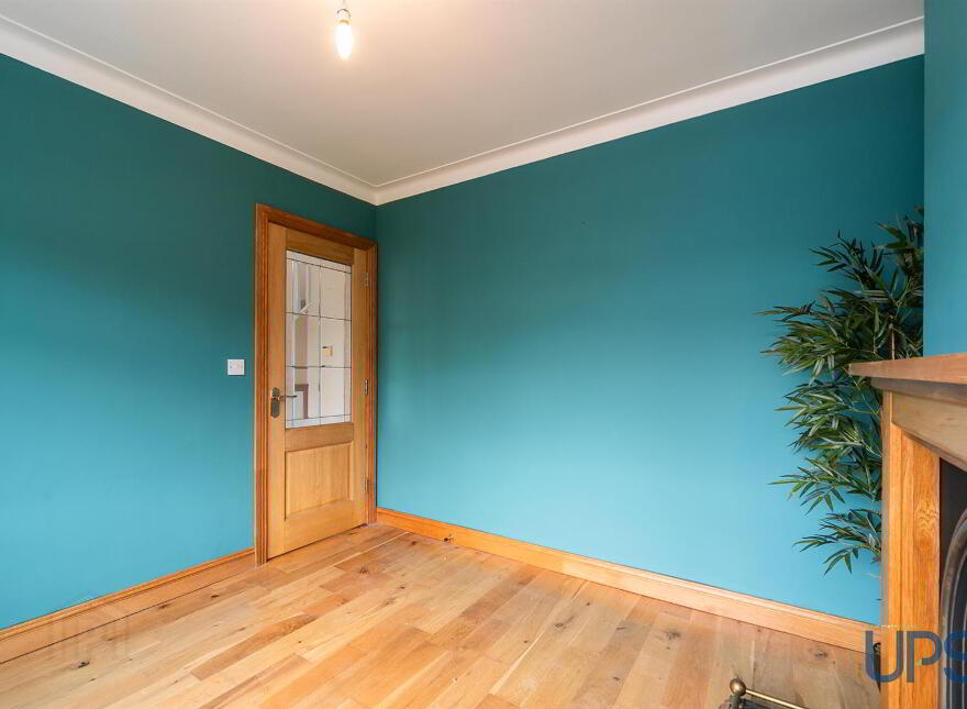 6 Hillhead Avenue, Stewartstown Road, Belfast, BT11 9GD