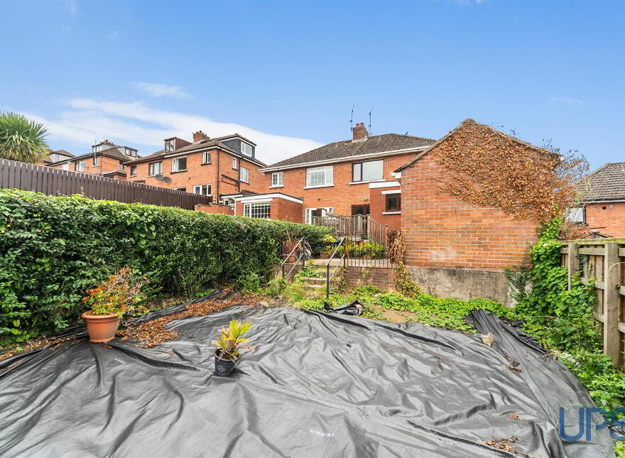 6 Hillhead Avenue, Stewartstown Road, Belfast, BT11 9GD