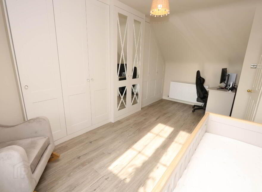 24 Hollybank, Lisnaskea, BT92 0GE
