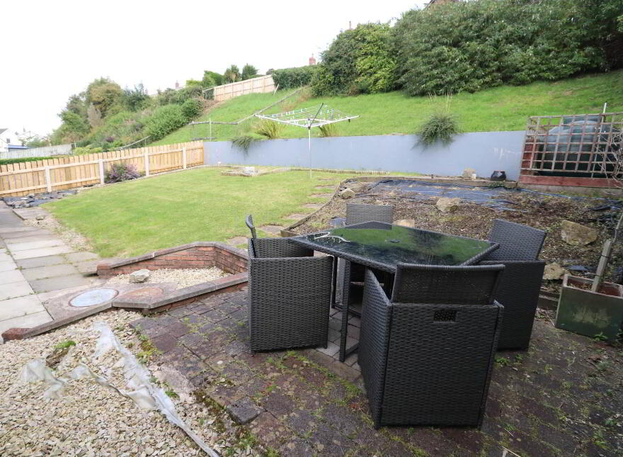 24 Hollybank, Lisnaskea, BT92 0GE