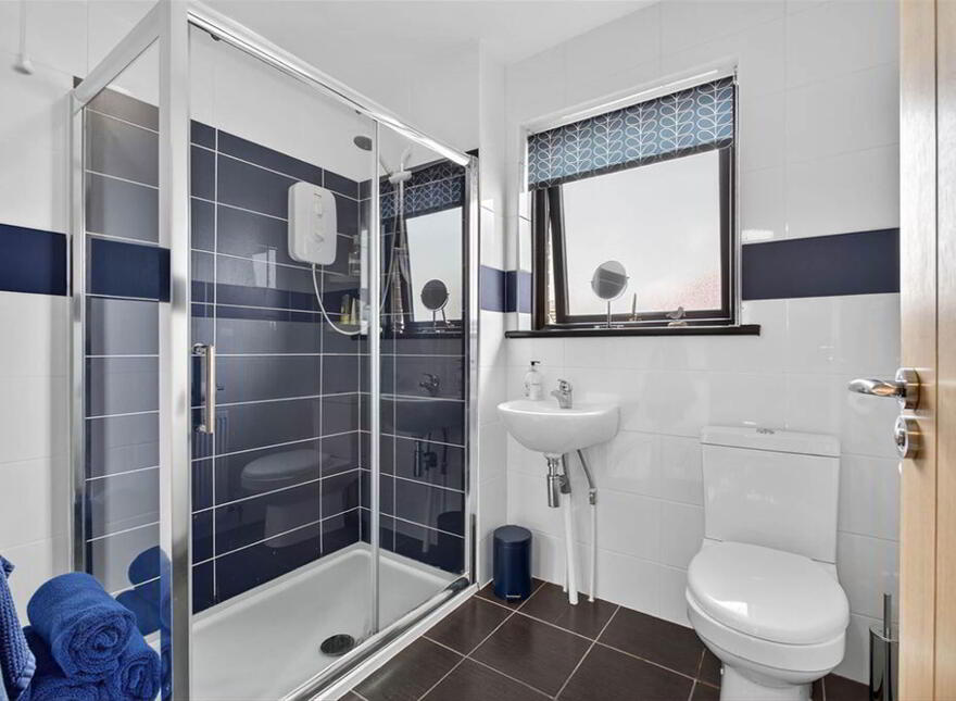 6 Causeway Court, Portrush, BT56 8SJ