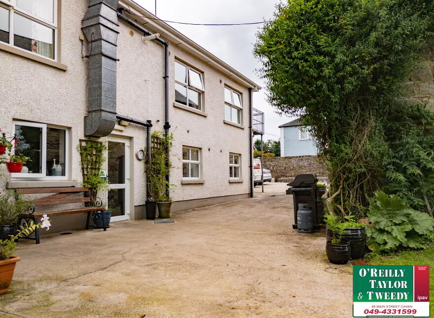 The Keepers Arms, Bridge St, Bawnboy, H14YE24