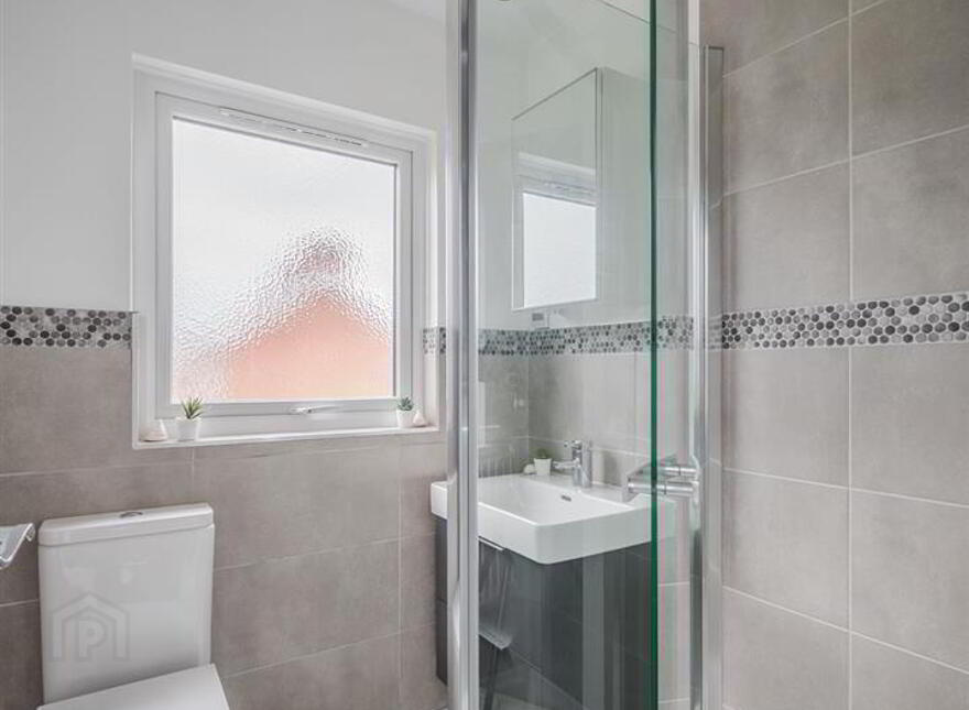 184 Connsbrook Avenue, Belfast, BT4 1JY