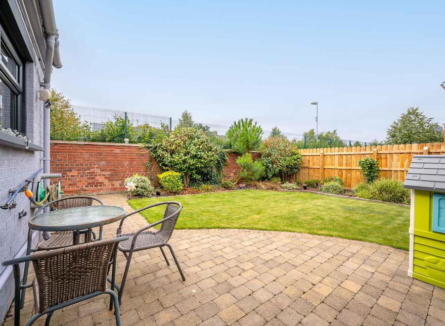184 Connsbrook Avenue, Belfast, BT4 1JY