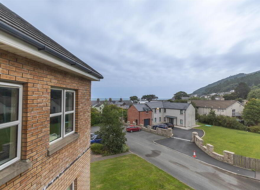 23 Lawnfield Grove, Newcastle, BT33 0US