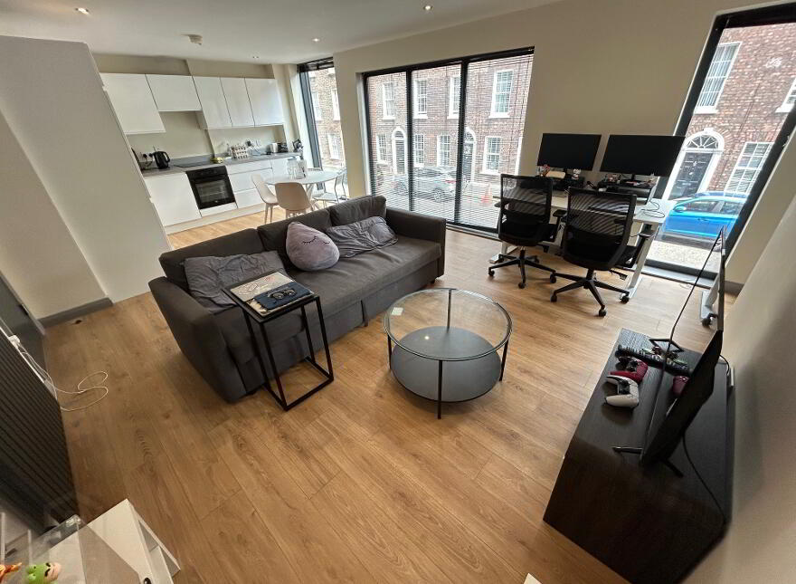 Apt 9, 1 Sussex Place, Belfast, BT2 8AL