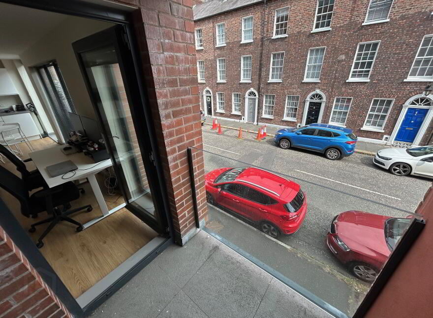 Apt 9, 1 Sussex Place, Belfast, BT2 8AL