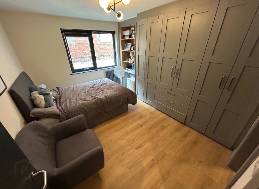 Apt 9, 1 Sussex Place, Belfast, BT2 8AL