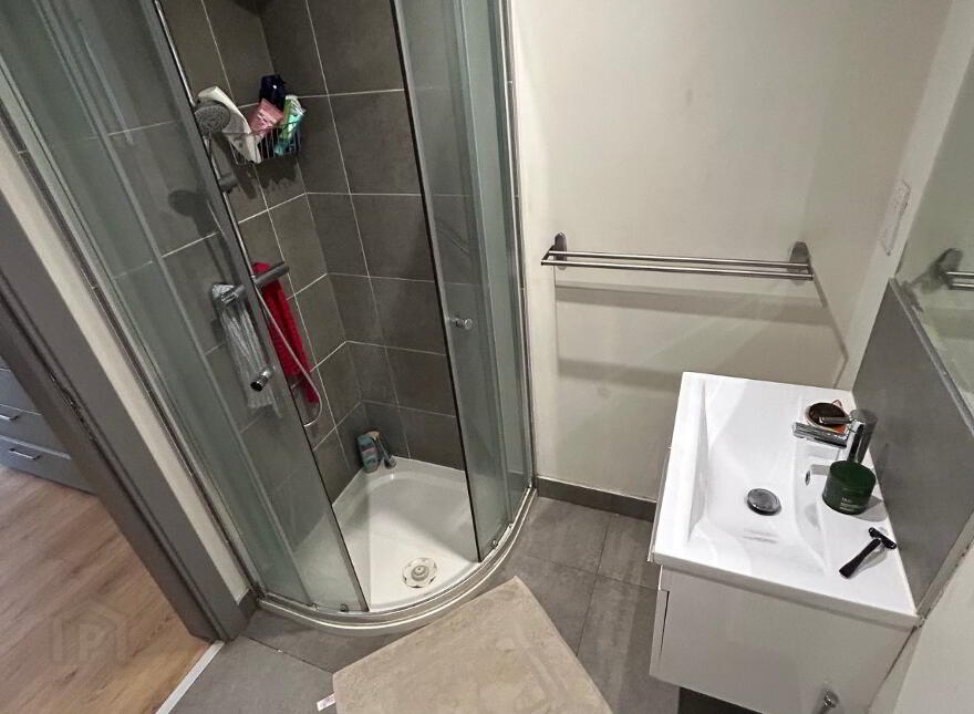 Apt 9, 1 Sussex Place, Belfast, BT2 8AL