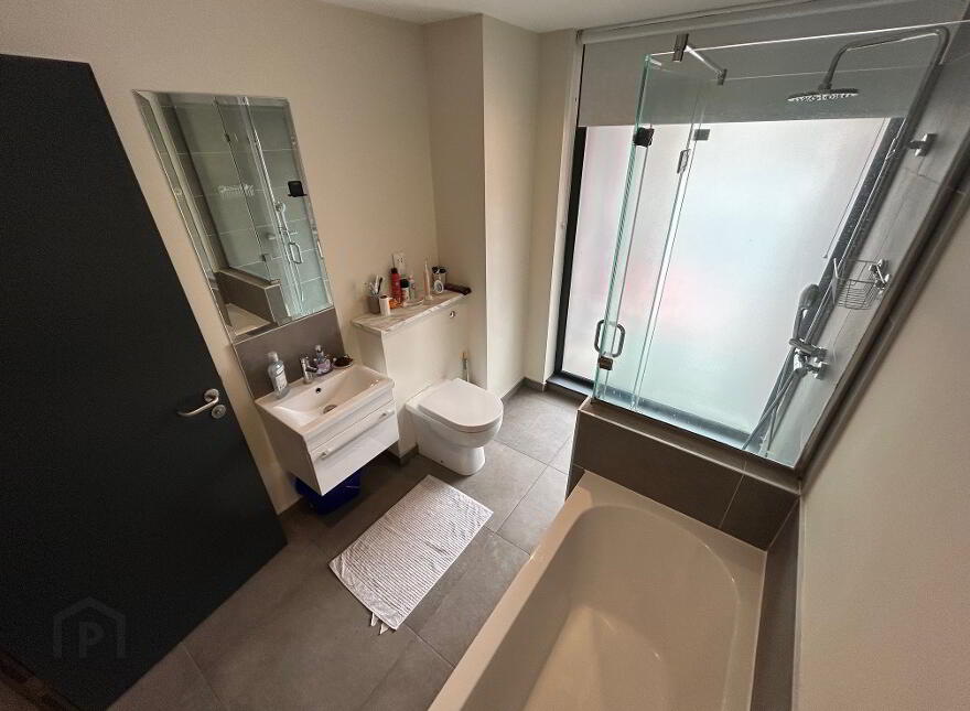 Apt 9, 1 Sussex Place, Belfast, BT2 8AL