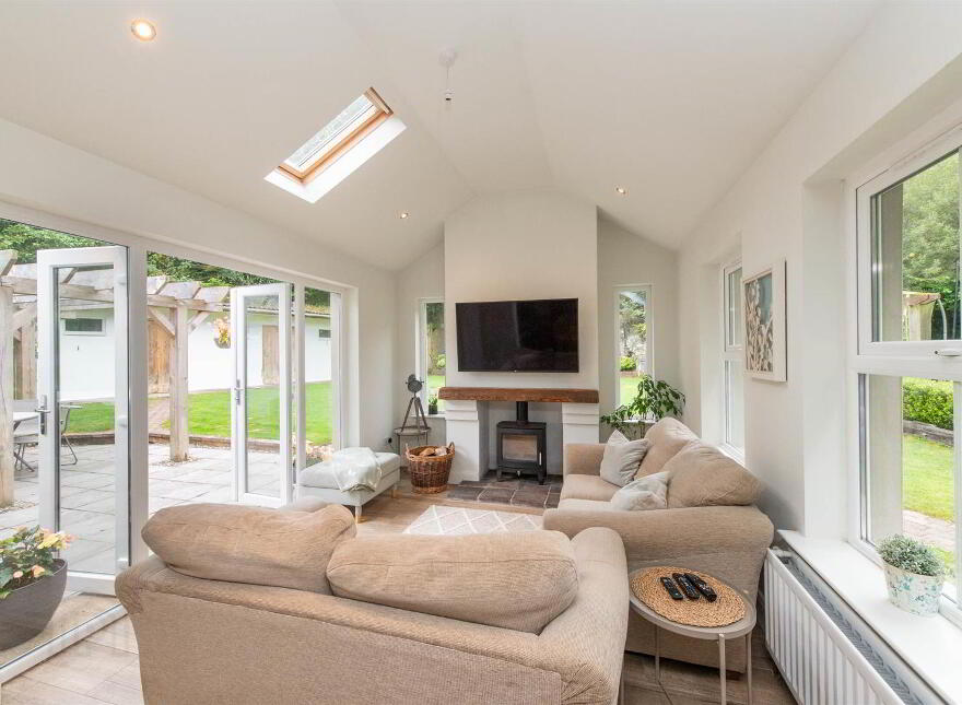 50 Old Park Road, Ballynahinch, BT24 8LY