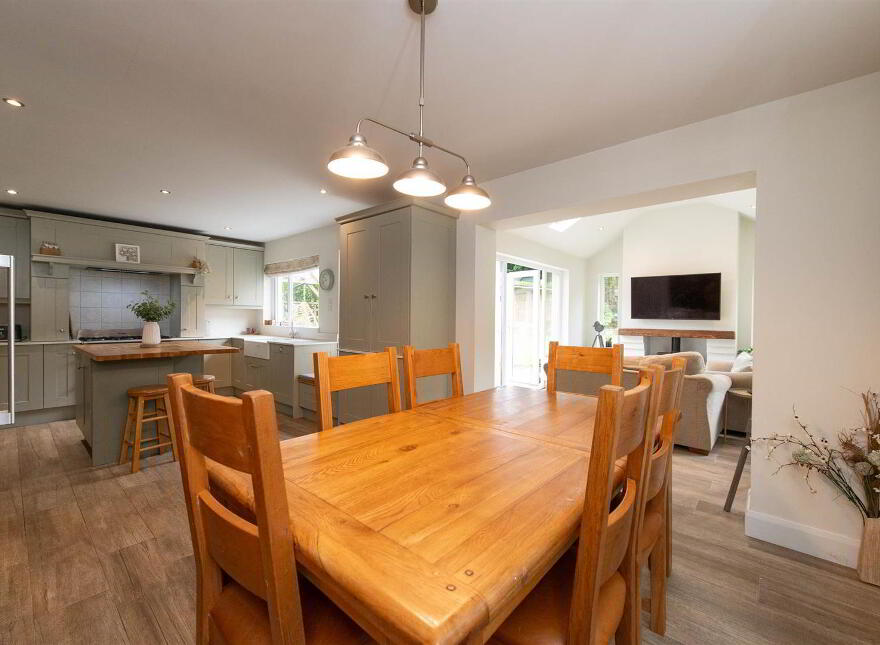 50 Old Park Road, Ballynahinch, BT24 8LY