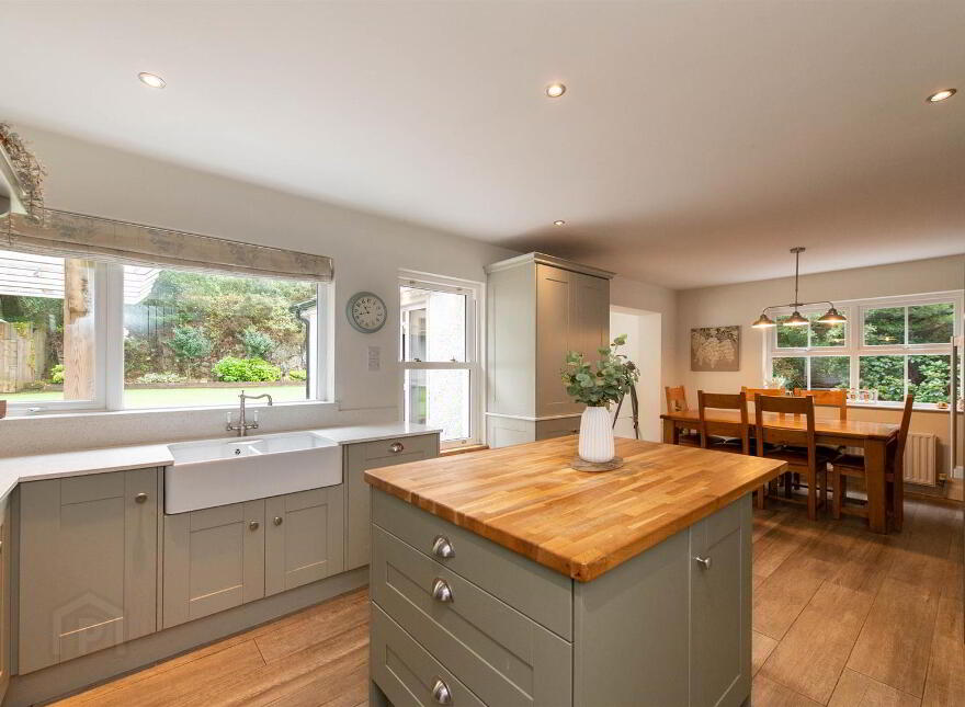 50 Old Park Road, Ballynahinch, BT24 8LY