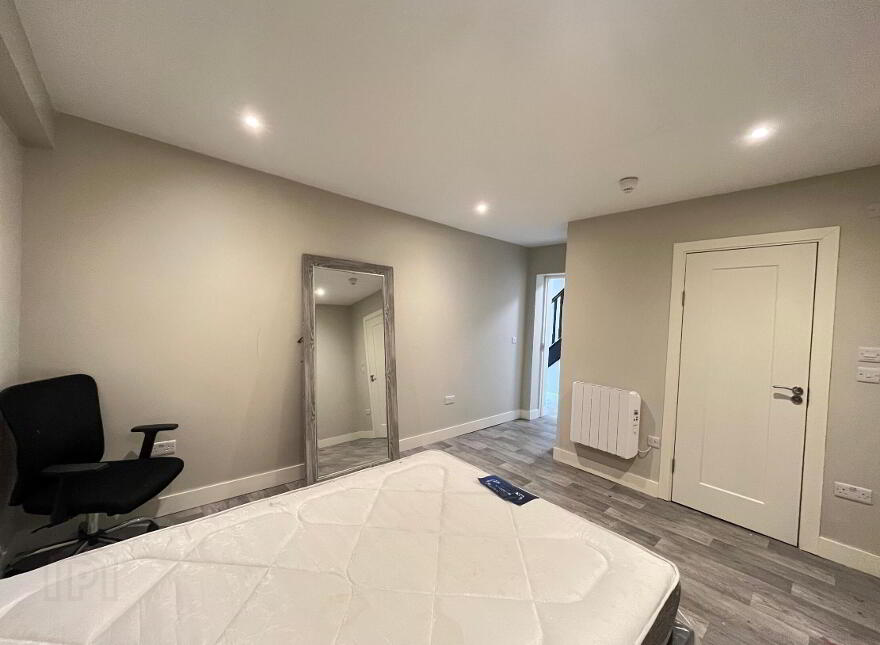 Ballyfermot Road ( Double Room / House Share), Ballyfermot, Dublin, D10