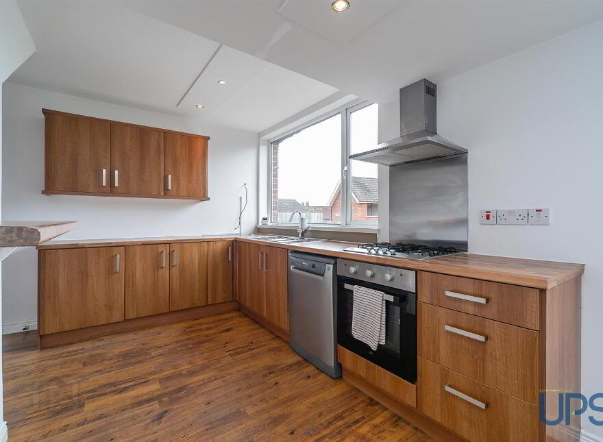 12 Coolnasilla Park South, Glen Road, Belfast, BT11 8LF