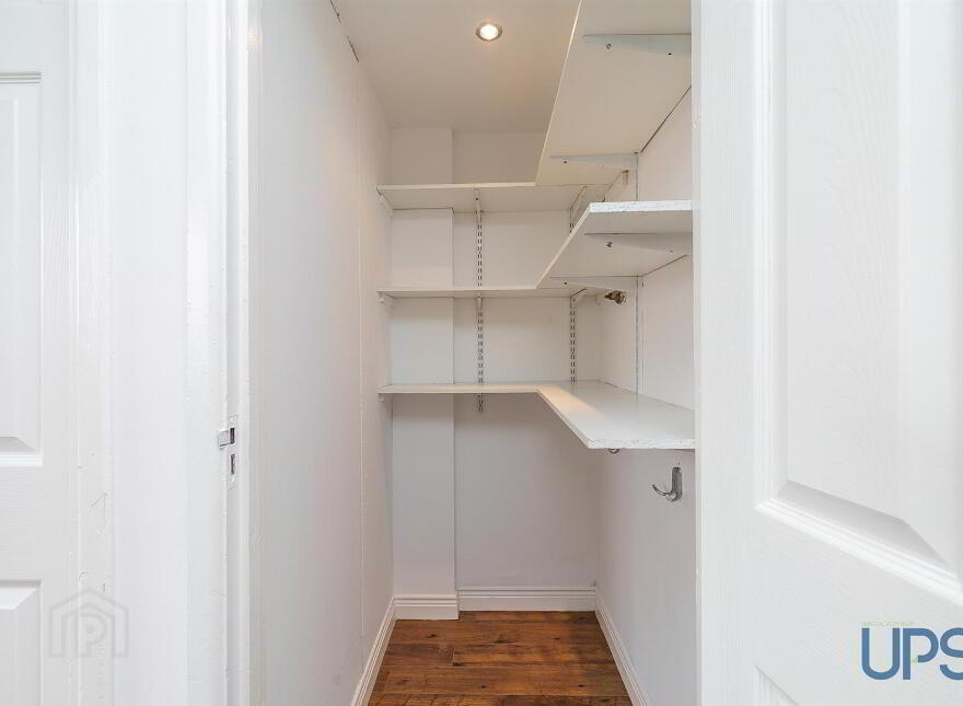 12 Coolnasilla Park South, Glen Road, Belfast, BT11 8LF
