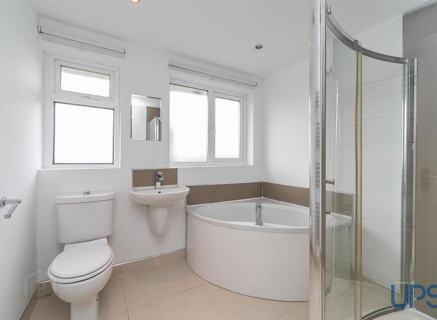 12 Coolnasilla Park South, Glen Road, Belfast, BT11 8LF