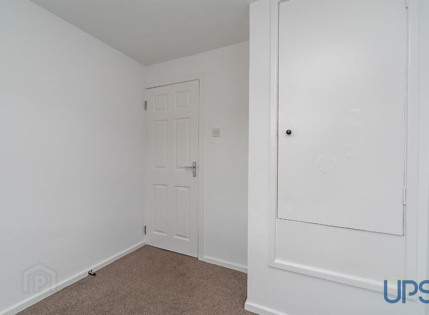 12 Coolnasilla Park South, Glen Road, Belfast, BT11 8LF