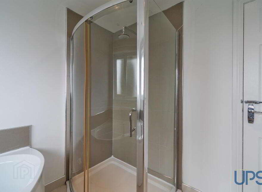 12 Coolnasilla Park South, Glen Road, Belfast, BT11 8LF