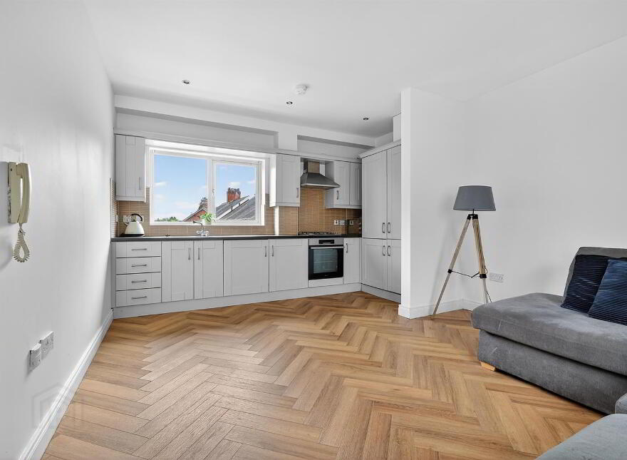 Apt 11 Tivoli Court, 142 Upper Lisburn Road, Finaghy, Belfast, BT10 0BG