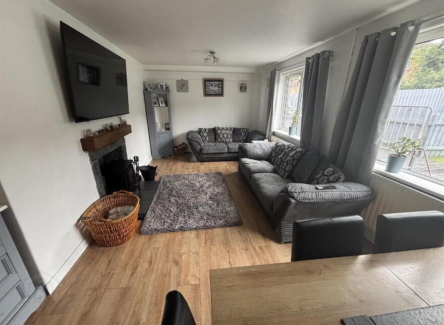 8 Forest Drive, Ballykelly, BT49 9QB