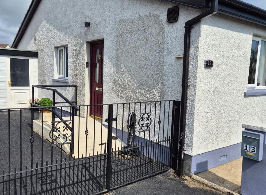 13 Abbey Park, Kilkeel, BT34 4EB