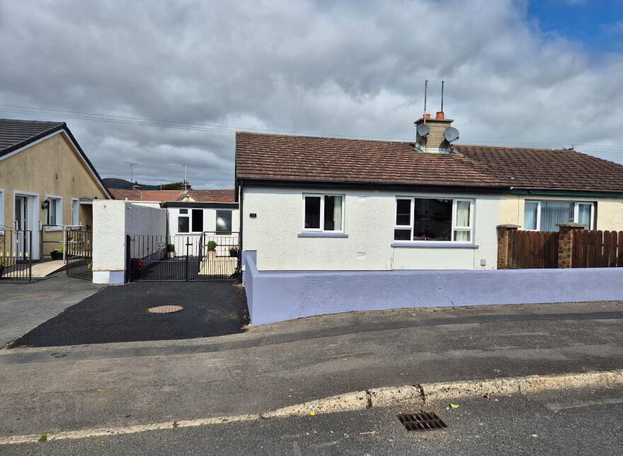 13 Abbey Park, Kilkeel, BT34 4EB