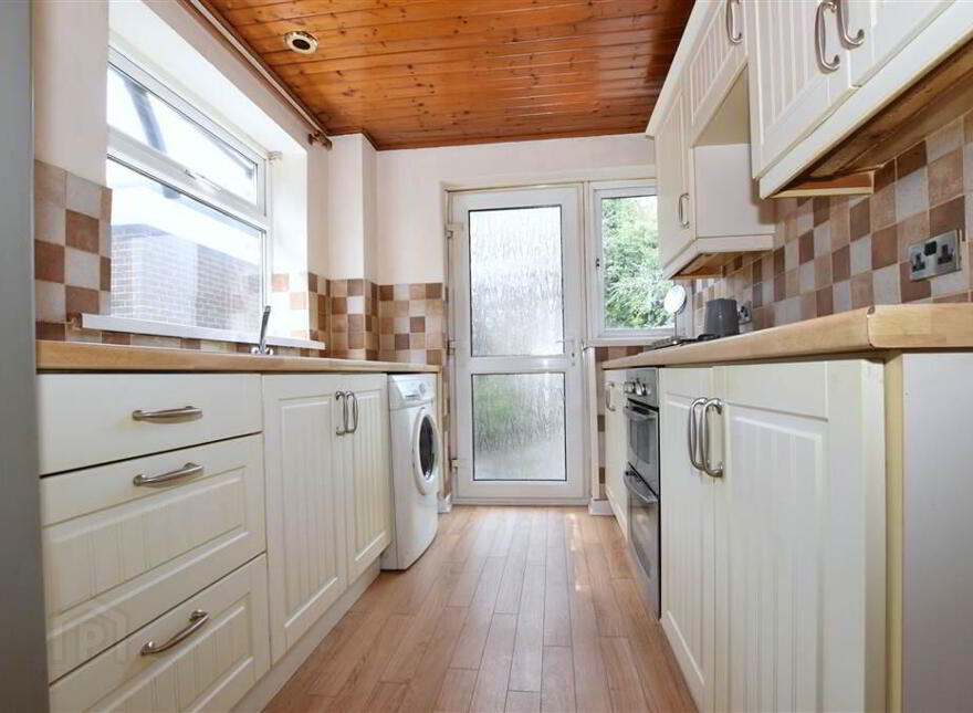 30 Brentwood Way, Newtownards, BT23 8QY
