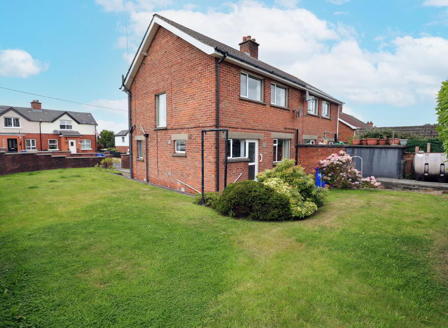 14 Church Road, Castlereagh, Belfast, BT6 9RZ