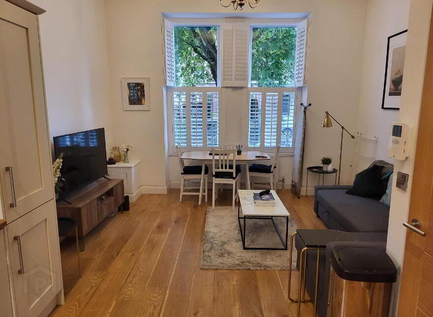 Apartment 2 7 Wellington Park, Malone Road, Belfast, BT9 6DJ