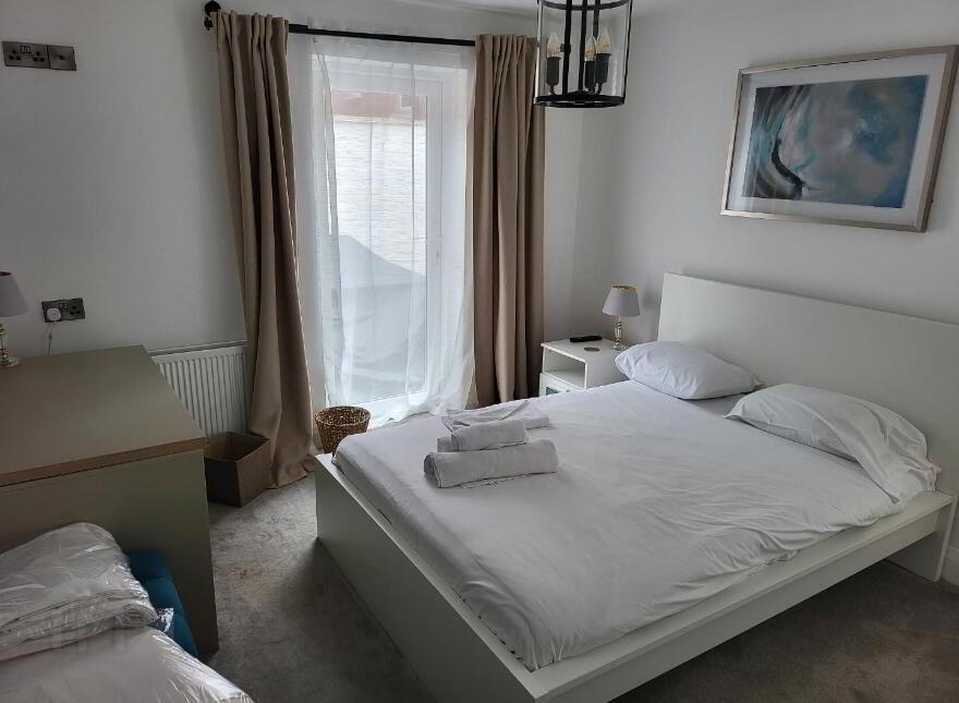 Apartment 2 7 Wellington Park, Malone Road, Belfast, BT9 6DJ