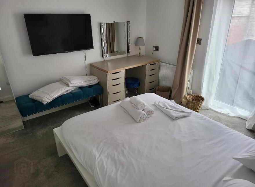 Apartment 2 7 Wellington Park, Malone Road, Belfast, BT9 6DJ