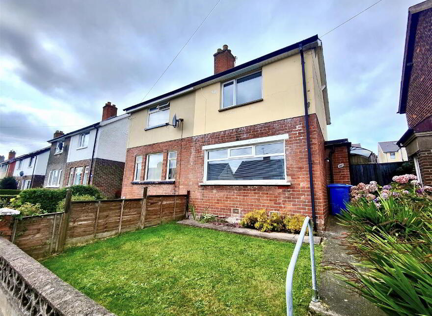 160 Joanmount Gardens, Belfast, BT14 6NZ photo
