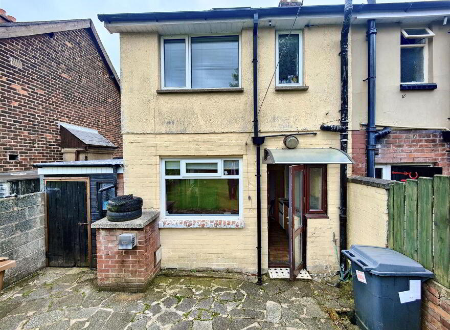 160 Joanmount Gardens, Belfast, BT14 6NZ