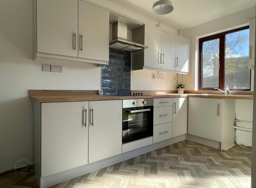 18 Hazelbank Road, Coleraine, BT51 3DU