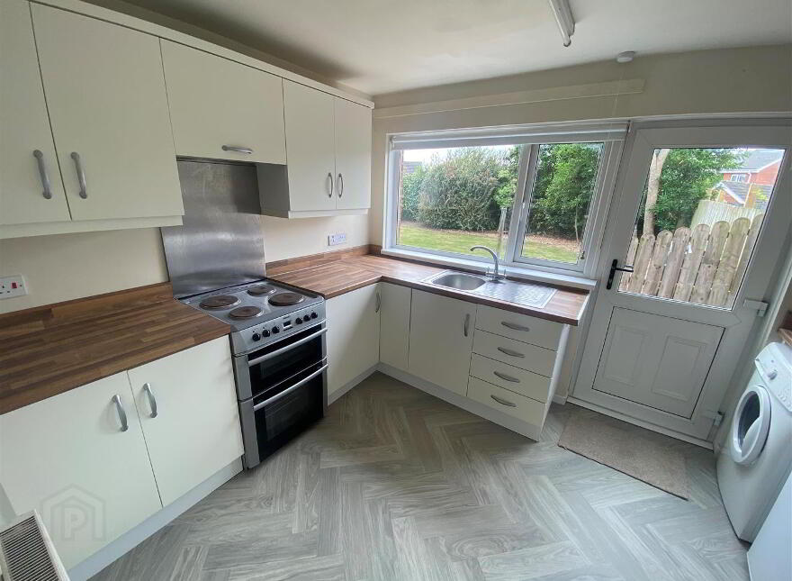 15 Albany Avenue, Bangor, BT19 6YH