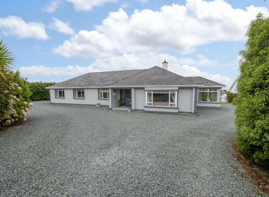 Clunelly, Quigleys Point, F93X062 photo