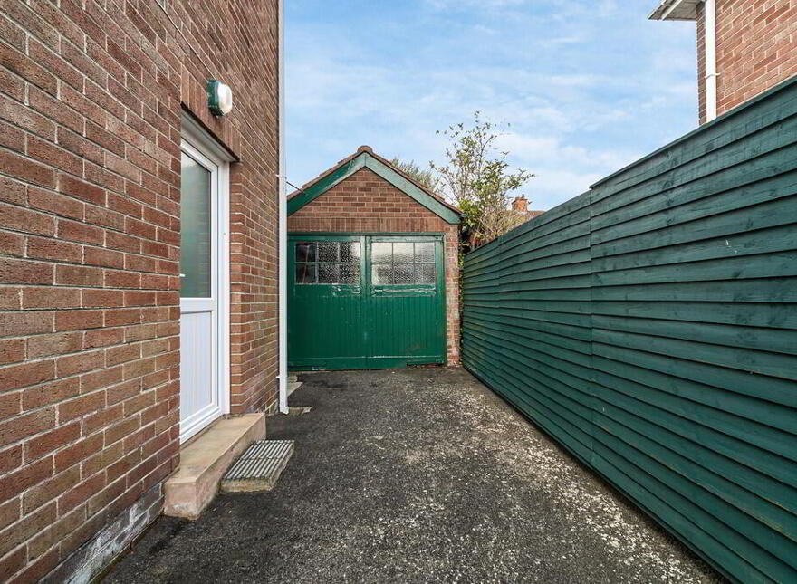 57 Sharman Road, Stranmillis, Belfast, BT9 5FX