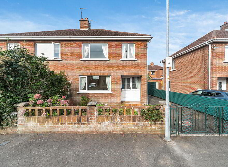 57 Sharman Road, Stranmillis, Belfast, BT9 5FX