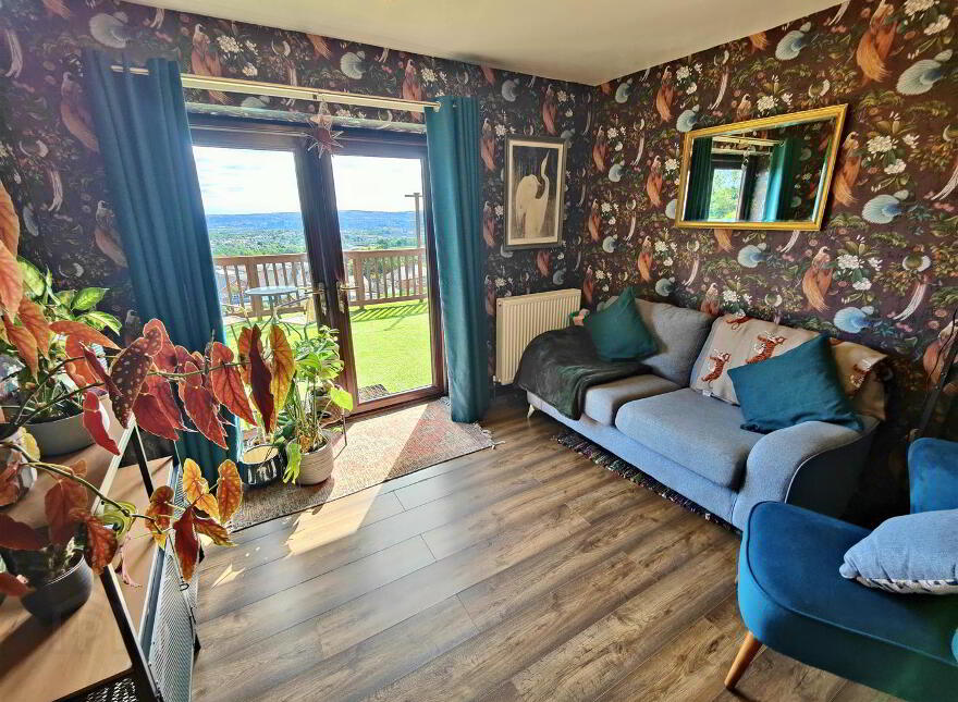 17 Squires Hill Road, Belfast, BT14 8FJ