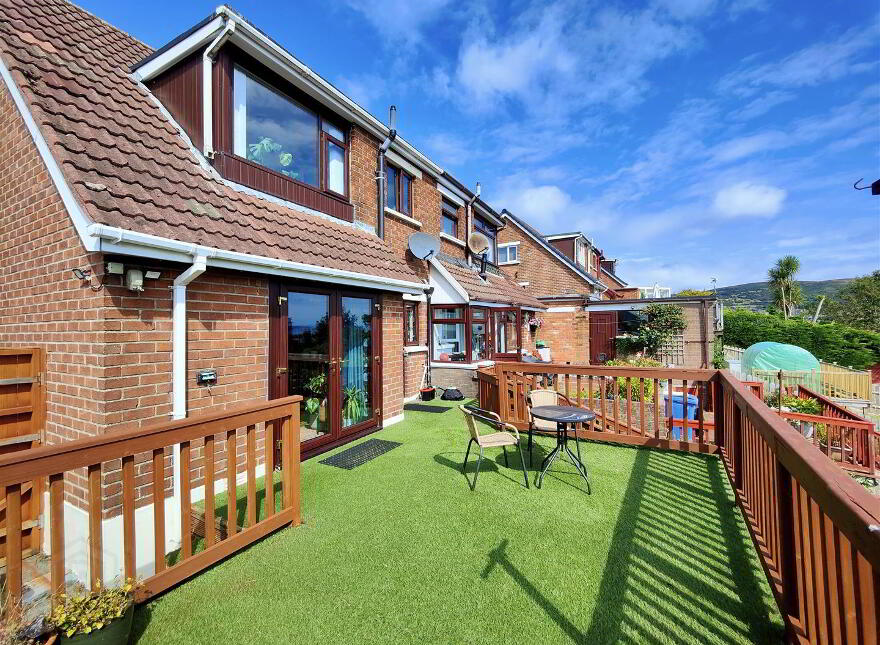 17 Squires Hill Road, Belfast, BT14 8FJ