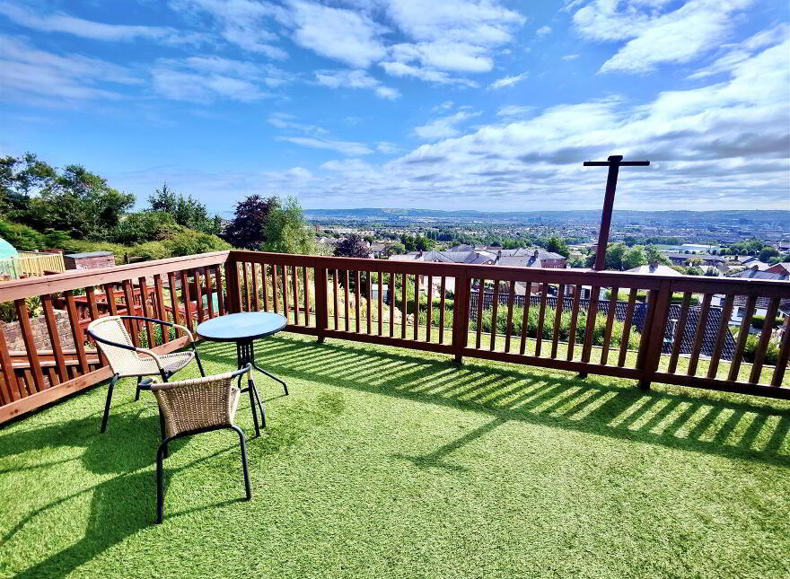 17 Squires Hill Road, Belfast, BT14 8FJ