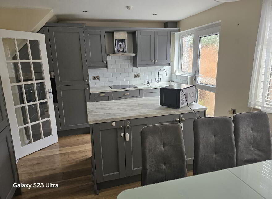 18 Erinvale Drive, Belfast, BT10 0GE