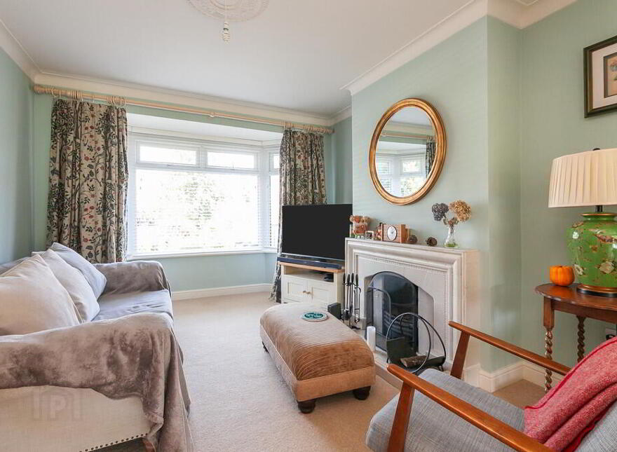 33 Kingsway Park, Belfast, BT5 7EW
