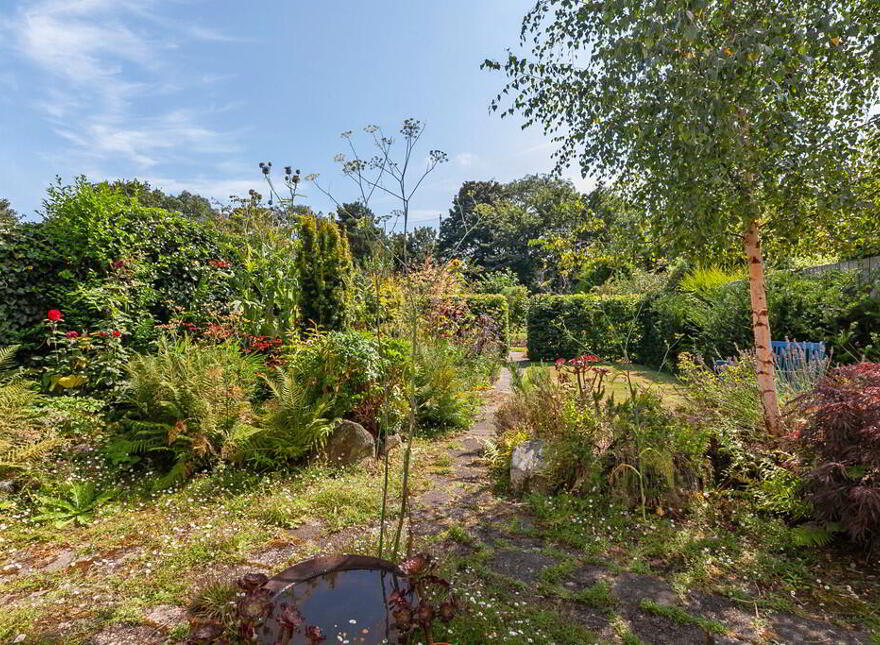 33 Kingsway Park, Belfast, BT5 7EW